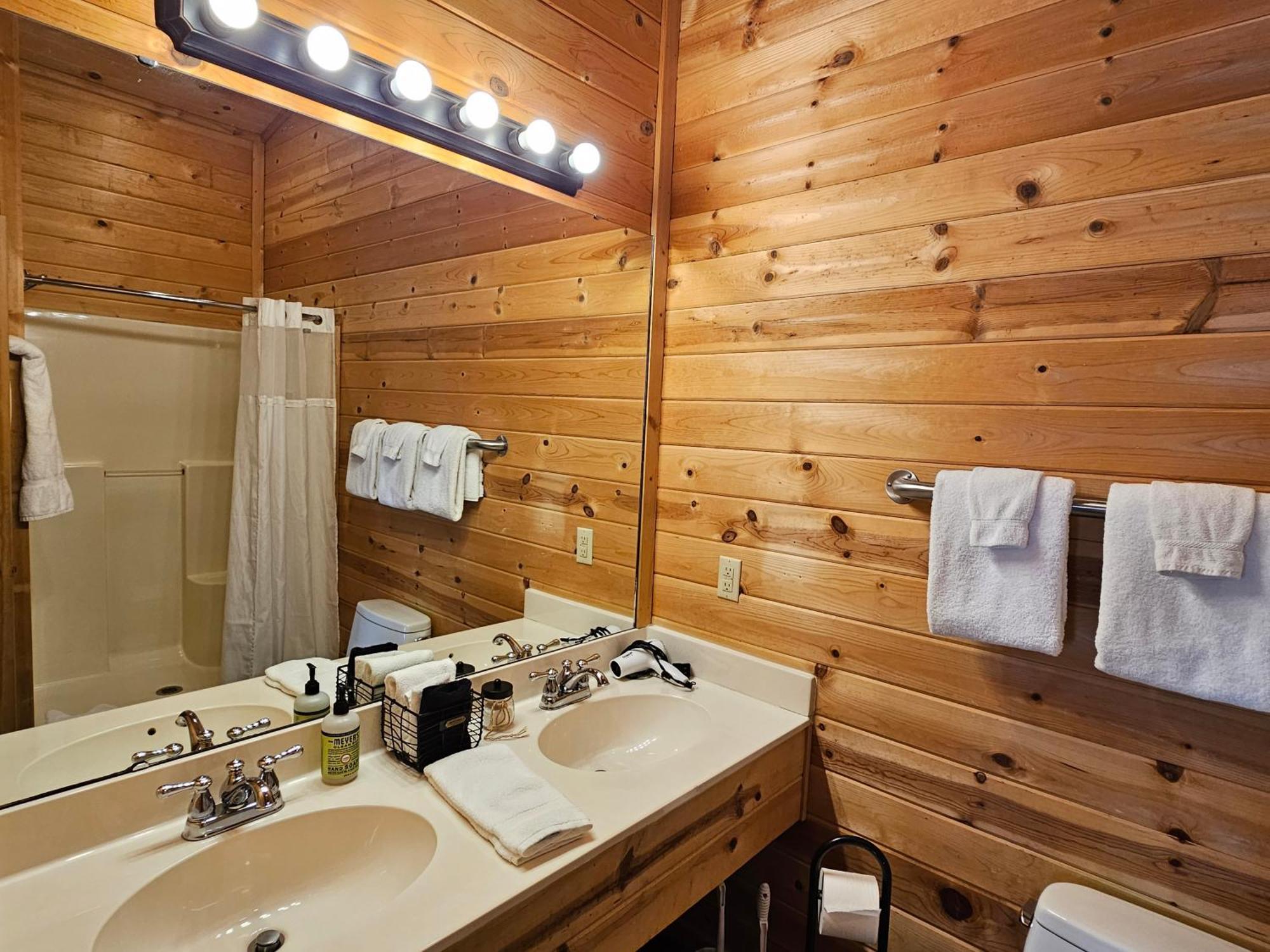5 Min To Beaver Lake-King Bed-Fire Pit-Jetted Tub #3 Eureka Springs Eksteriør billede